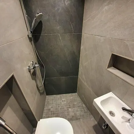Daire Modern Micro-apartment In Pempelfort *